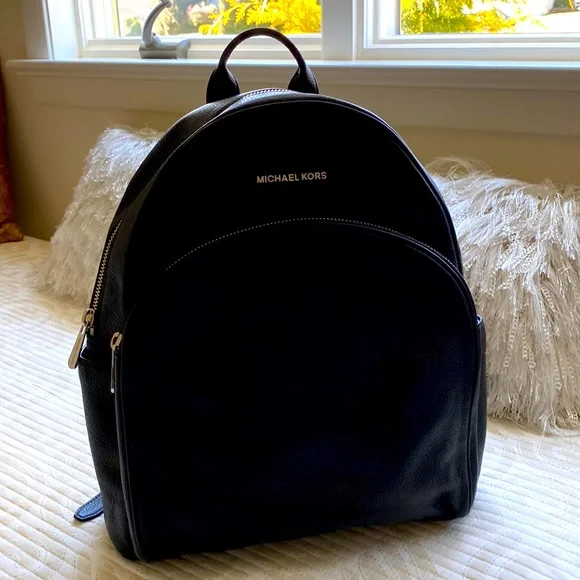 Michael Kors Black Backpack Purse, Great Condition Michael Kors Slater Large Chain Leather Backpack Black | eBay main image 2